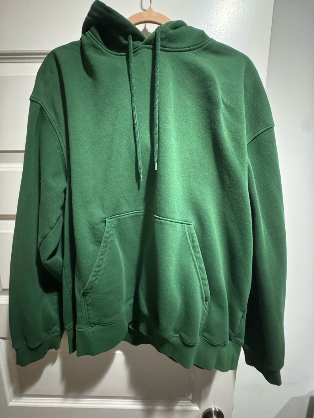 H&M Green Unisex Pullover Hoodie in XL